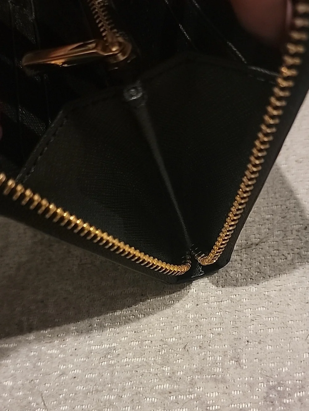 Tory Burch Black Leather Zip Wallet with Gold Logo